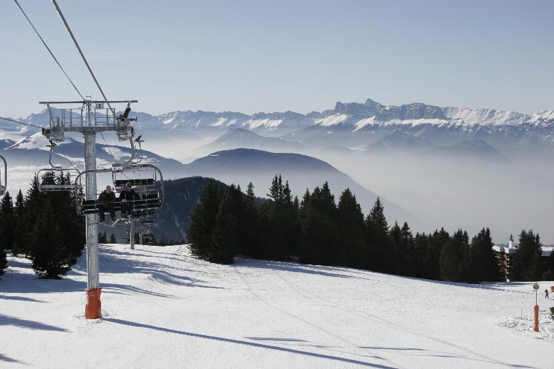 Aparthotel Ecrin Des Neiges Chamrousse Exterior foto